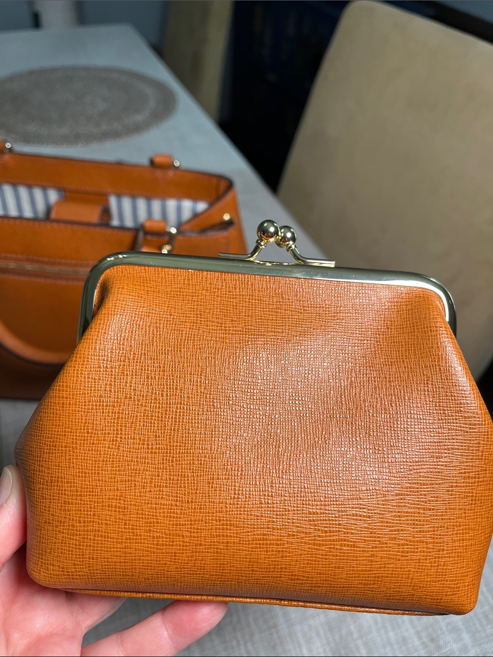 Dooney & Bourke Saffiano leather Structured Satchel with Matching Wallets - Picture 9 of 16